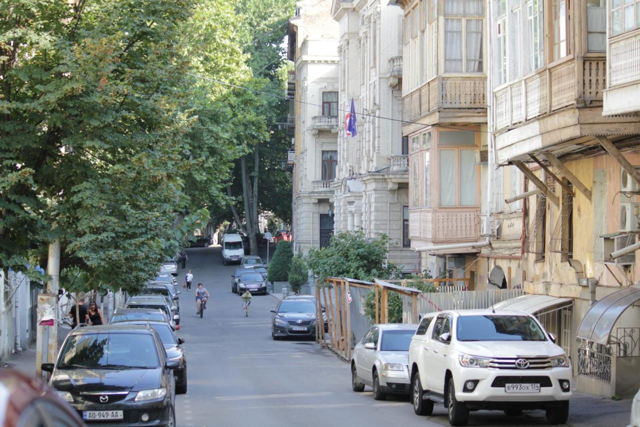 Downtown-Home In The Heart Of Old Tbilisi ภายนอก รูปภาพ
